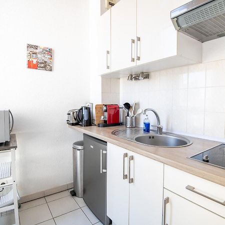 Apartamento Au Coeur Des Halles Tours Exterior foto