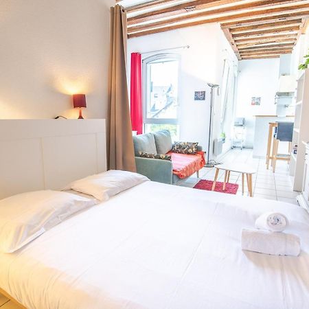 Apartamento Au Coeur Des Halles Tours Exterior foto